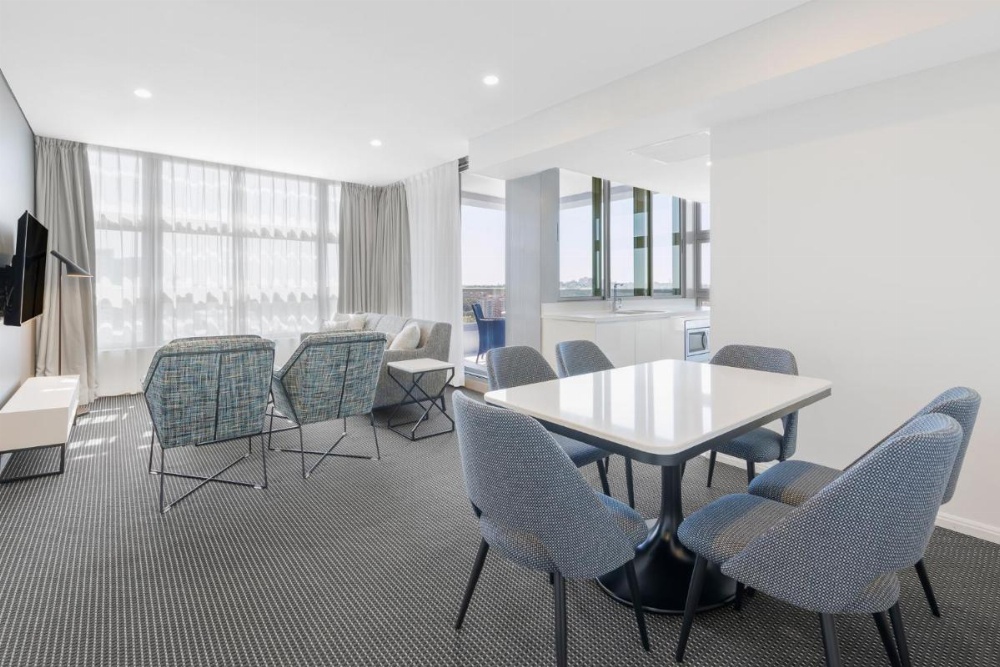 Meriton Suites Zetland Image 19