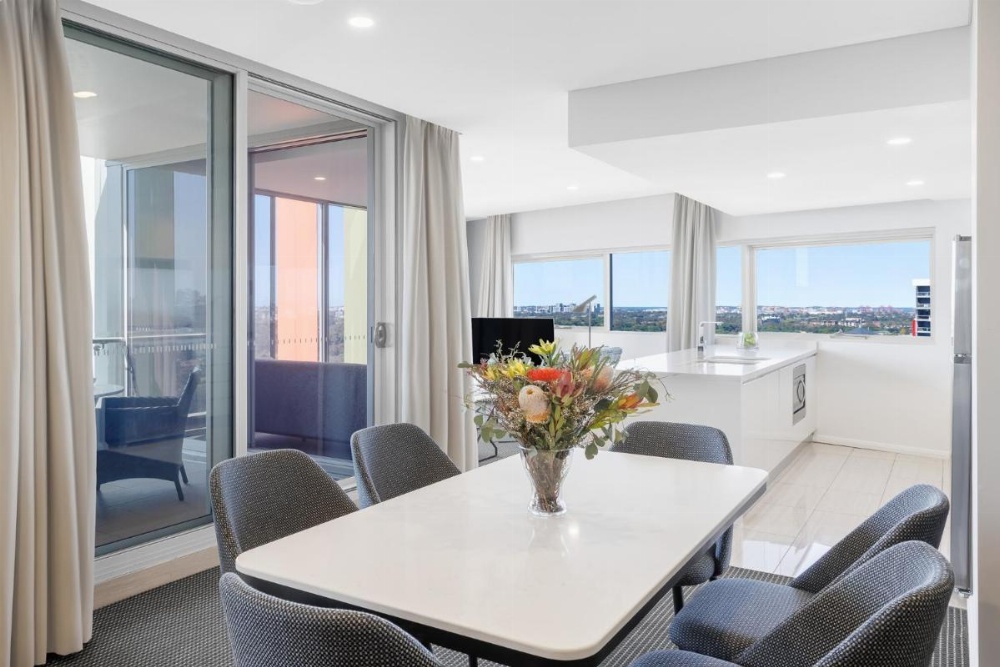 Meriton Suites Zetland Image 23